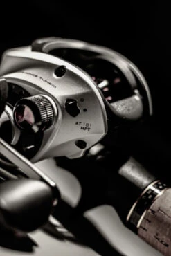 Quantum Accurist Baitcast AT101 HPT -Pro Vissersaas 22 570101 5